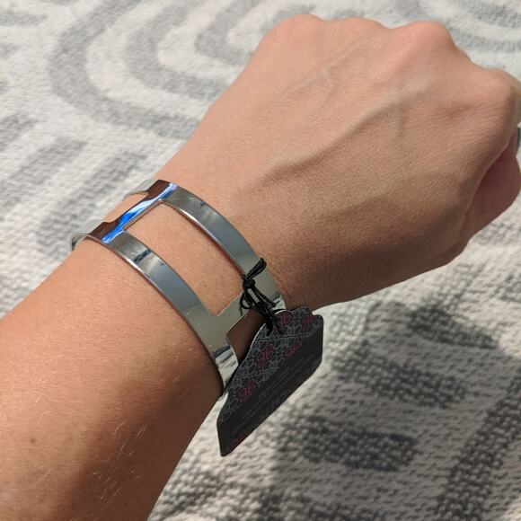 New cuff bracelet - Picture 3 of 4